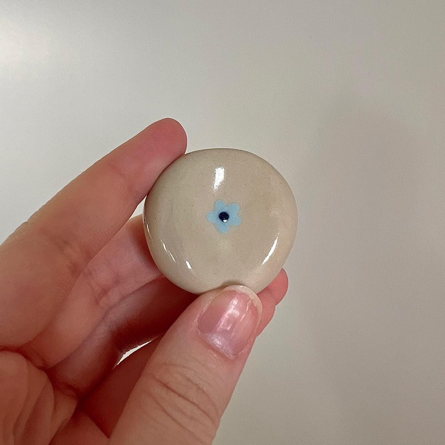 forget-me-not worry stone